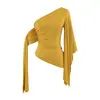 Atacado de roupas femininas transfronteiriças, novo estilo, camiseta irregular com ombros à mostra e fitas, acinturada, curta, ombros de fora, manga longa para mulheres
