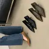 2026 Zapatos de Tacón Alto de Punta Fina Estilo Retro Francés Nuevo Diseño Plisado Piel Suave Versátiles de Uso Diario Temperamento Tacones de Aguja