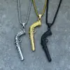 Nueva joyería de acero de titanio Hip Hop europeo y americano creativa pistola de titanio acero colgante para hombre moda cadena personalizada para suéter venta al por mayor