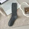Calcetines de malla hueca de otoño sin costuras, calcetines de algodón para mujer hasta la pantorrilla, color liso retro, transpirables, versátiles, perfectos con sandalias Birkenstock, y se pueden usar como calcetines holgados