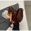 Bolsa Feminina 2024 Inverno Nova Moda Simples Bolsa Transversal Bolsa de Ombro Estilosa Retrô Bolsa Simples para o Dia a Dia Feminina