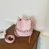 Bolso Cubo de Cadena con Patrón de Diamantes Rosas 2026, Bolso de Hombro Cruzado, Bolso Pequeño Elegante y Lujoso para el Trabajo y Citas, en Estilo de Joven