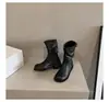Botas Retro de Tacón Grueso Hasta la Mitad de la Pantorrilla Botas de Caballero Calzado de Mujer 2026 Nuevas Botas Fruncidas de Primavera/Otoño Botas de Moda Versátiles