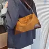 Bolso Bandolera de Gamuza Patchwork de un Solo Hombro para Viajes Cotidianos Estilo Retro Casual Debajo del Brazo Nuevo Estilo Moderno Diario 2026 Bolso para Mujer