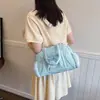 Bolso de Viaje Moderno y Versátil, Bolso de Nylon Simple y Ligero Color Macarrón para Llevar Debajo del Brazo para Viajes, Bolso Elegante y con Estilo para la Escuela