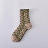 Calcetines de estilo étnico retro para mujer, de longitud media hasta la pantorrilla, para otoño e invierno, con relieve tridimensional, color café, estilo palacio artístico, calcetines florales para mujer