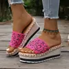 Sandalias de plataforma con cuña de tela en stock 2026 nuevo estilo de verano con bloques de color y cuerda de cáñamo suela gruesa talla grande sandalias de playa para mujer