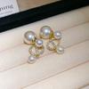 Pendientes de perlas artificiales con letras de flores de circonita y aguja de plata, pendientes de temperamento de alta gama de moda para mujer, joyería única de lujo ligera