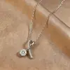 Collar de Moissanita Imitación de 1 Quilate para Mujer, Chapado en Oro Blanco Pt950, Cadena para Clavícula, Colgante de Zirconia con Ocho Corazones y Ocho Flechas
