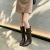 Nuevas botas de caballero vintage para otoño e invierno para mujer, con hebilla de cinturón y diseño de retazos, botas de caña alta con tacones gruesos y puntera cuadrada, botas versátiles hasta la rodilla