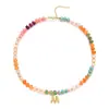 Colar com Pingente de 26 Letras Coloridas em Pedras Naturais - Joia Fashion Tendência - Presente de Feriado