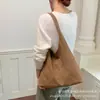 Bolso de mano retro de gran capacidad para mujer, nueva colección otoño 2026, bolso de hombro moderno y a la moda, diseño casual y simple