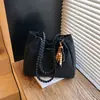 Bolso de Gran Capacidad para Mujer 2026 Nuevo Estilo Bolso de Hombro Retro de Alta Gama Bolso Tote de Moda Otoño e Invierno para Viajar
