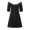 Roupas Femininas Transfronteiriças 2026 Moda Europeia e Americana Emagrecedor Vestido de Um Ombro com Acabamento de Babados Feminino C27809