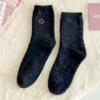 Calcetines de confinamiento rosas de terciopelo de visón engrosados para otoño e invierno con bordado de cara sonriente, calcetines cálidos para casa y dormir, venta al por mayor