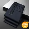 Venda Quente Transfronteiriça 2026 Outono/Inverno Novos Calças Casuais Masculinas de Pernas Retas Roupa de Pai de Meia-Idade Esportiva com Veludo