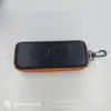 Estuche Portátil para Gafas de Sol con Cremallera y Diseño de Balón de Fútbol, Estilo Nuevo. Moda, Portátil y Resistente a la Presión. Estuche para Gafas de Sol