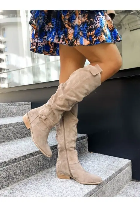 米色