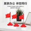 Adornos de Muñeco de Cabeza Oscilante para Coche Decoraciones para Coche Bandera Nacional Pantalla de Consola Central Adornos Creativos para Coche Bandera Roja Pequeña