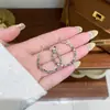 Moda Europea y Americana Simple de Nicho Elegantes Versátiles Asimétricos Pendientes de Plata Rota Lujo Accesible Pendientes de Gama Alta para Mujer