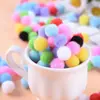 Fornecimento direto da fábrica pompom de polipropileno bola de pelo cor mista ingredientes para vestuário brinquedos educativos infantis bola de pelúcia colorida