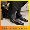 Sapatos de fada de noite retrô de bico fino e salto baixo, novos para outono e inverno de 2026, sapatos Mary Jane franceses resistentes ao desgaste que aumentam a altura