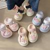 Nuevos Zapatos de Suela Gruesa Color Rosa Macarrón con Estrella para Mujer Moda de Verano Sandalias Baotou y Chanclas de Doble Uso 2025