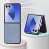 Funda Adecuada del Fabricante para Samsung Galaxy Z Flip8 / Teléfono Plegable con 30% de Descuento, Protección de PC con Patrón de Fibra de Carbono para la Generación Flip8