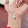 Pingente Quadrado Pequeno de Zircônia em Prata Pura 999 com Cravação de Zircônia Quadrada, Corrente para Clavícula Versátil de Luxo Leve Joias de Prata Atacado