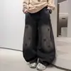 Jeans Novo de Outono para Meninos Roupas Infantis Crianças Meninos Alunos do Ensino Fundamental Calças Jeans Longas Versáteis com Tinta Salpicada Calças Infantis Modernas