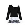 Camiseta de Manga Larga con Hombro Descubierto y Patchwork de Lunares para Mujer 2025 Primavera y Otoño Nuevo Chic Ceñida a la Cintura Bloqueo de Color Adelgazante Top Off-Shoulder de Moda