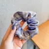 Liquidação de Acessórios de CabeloAtacado Grampos de Cabelo Versáteis, Presilhas de Garra, Elásticos de Rabo de Cavalo, Faixas de Cabeça para Lavar o Rosto, Pequenos Grampos de Cabelo Doces para Meninas
