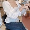 Top Camisa Blanca de Un Hombro Estilo Francés con Mangas Abullonadas para Mujer Primavera y Otoño 2026 Holgado de Cintura Alta Corto de Manga Larga Blusa