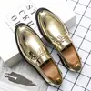 Sapatos de Couro Masculinos para o Verão, Respiráveis, Estilo Coreano, Modernos, Estilo Britânico, Versáteis, Sapatos Masculinos Cor Dourada, Estilo Influenciador de Boate, Sapatos Modernos de Tamanho Grande