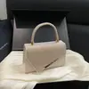 Bolsa Casual de Moda Outono 2025 Tendência Elegante Bolsa de Ombro Único Design de Nicho Elegante Bolsa Quadrada Pequena para Mulheres