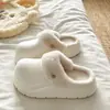 Zapatos de algodón cálido de felpa, estilo INS minimalista, casuales y versátiles para mujer, perfectos para el invierno, diseño sin cordones y con punta cerrada