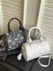 Bolsas Estilo Western para Mulheres 2025 Novas Bolsas de Mão Versáteis Moda Étnica Bolsa Almofada de Ombro Cruzado