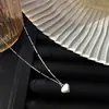 Collar de Amor Plateado S925 Diseño de Nicho Femenino Lujo Ligero Colgante Fresco en Forma de Corazón Cadena para Clavícula Esmerilada Cepillada