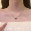 Colar Minimalista com Diamante Verde em Corte Marquesa para Mulheres, Corrente Elegante de Clavícula de Nicho de Luxo, Corrente para Suéter para Uso Diário Atacado