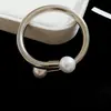 Pulseira de Metal Irregular Geométrica Banhada a Ouro Real Estilo Cool Europeu e Americano Pulseira Personalizada Luxo Acessível Joias de Alta Qualidade para Mulheres