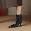 Botines Retro Chic Estilo Coreano 2026 para Mujer Botas Individuales Puntera Metálica Puntiaguda Tacón de Aguja Temperamento Versátil Adelgazantes de Moda