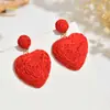 Brincos de Coração de Ráfia Estilo Festivo Nicho Doces Elegantes Brincos Outono e Inverno High-End Novos Simples para Mulheres