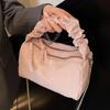 Bolsa Transversal de Corrente para Mulheres 2025 Nova Moda Versátil de Alta Qualidade Leve Bolsa de Mão Design Nicho Bolsa Travesseiro