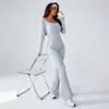 Macacão Longo de Manga Comprida para Yoga, Novo Estilo Sem Costura com Leve Flare, para Mulheres Usarem Casualmente, Macacão Esportivo Fitness de Cor Sólida, Estilo Europeu e Americano