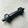 El pasador de conexión del transportador rascador de minería tiene alta resistencia general y no es propenso a aflojarse.. Es una parte del sistema de transportador de raspadores