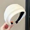 Diadema retro de ala ancha con lunares, adecuada para frentes amplias, para lavarse la cara, uso diario, versátil, ligera y que irradia una vibra lujosa y sofisticada