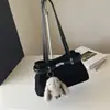 Moda Otoño Invierno Versátil Bolso Femenino Bajo el Brazo Simple de Moda Tendencia Bolso de Hombro Único Mate para Oficina y Viajes