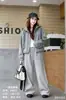 Nuevo Conjunto de Dos Piezas para Mujer Otoño/Invierno 2026 con Sudadera con Capucha y Pantalones Deportivos Forrados de Terciopelo Conjunto de Invierno 2 Piezas