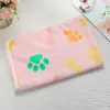 En stock Manta para Mascotas al por Mayor Manta Universal para Todas las Estaciones Manta Cálida de Franela con Estampado de Huella de Pata Esterilla para Dormir para Gatos y Perros Suministros para Mascotas