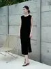 Vestido de Terciopelo de Seda para Mujer 2026 Otoño Invierno Sin Mangas Cuello Redondo de Perlas Abertura Terciopelo de Seda de Morera Falda Elegante